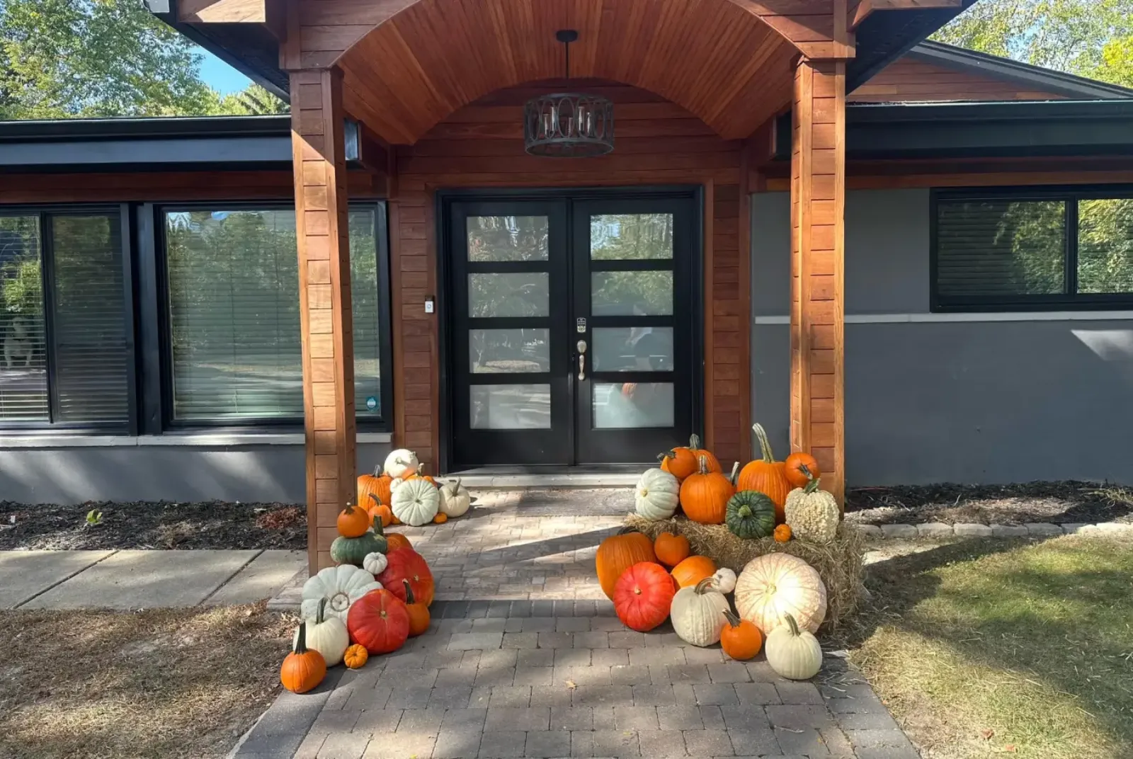 Craftsman home pumpkin delivery service in Birmingham Michigan